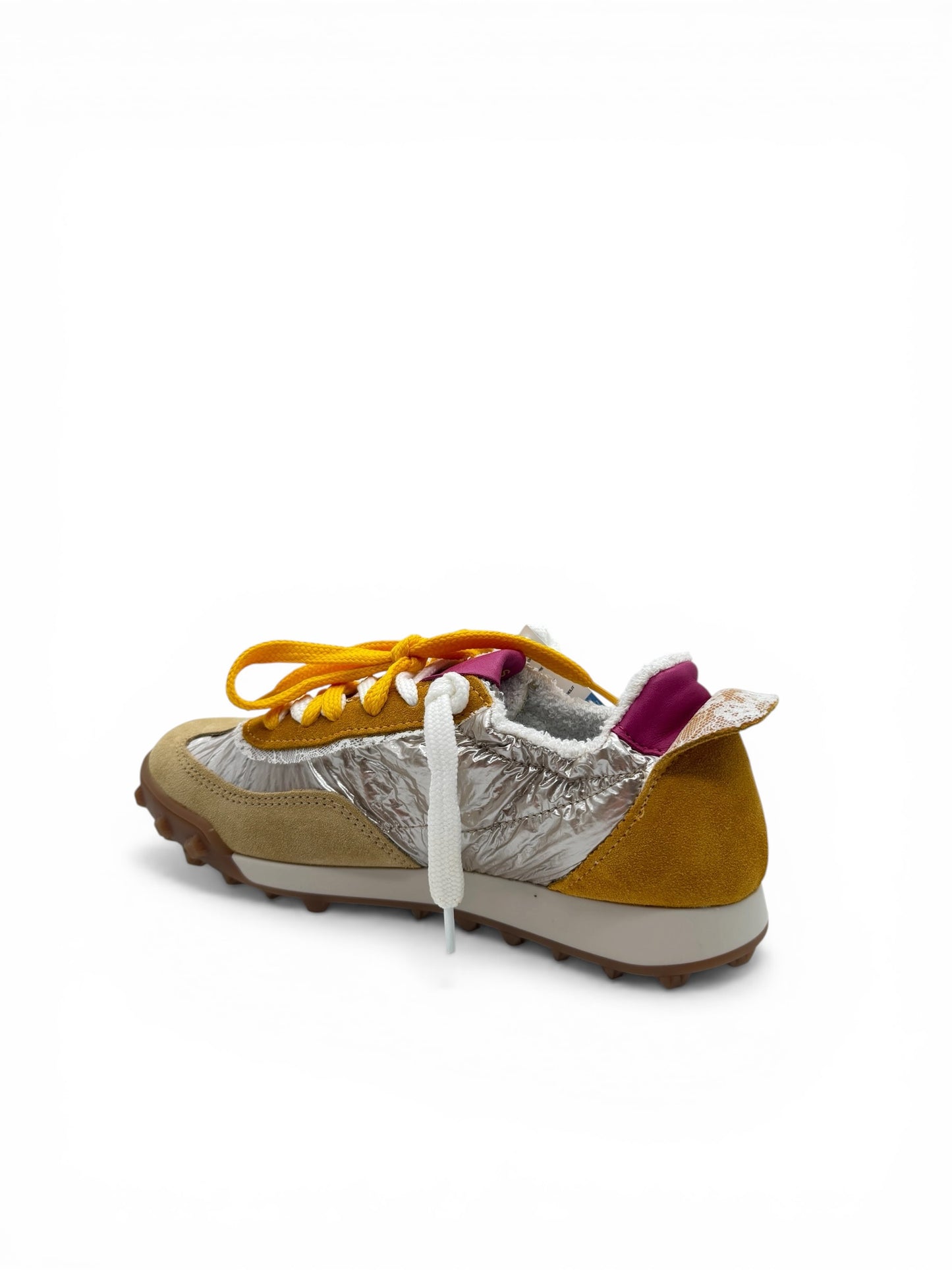 MONI VERVE102